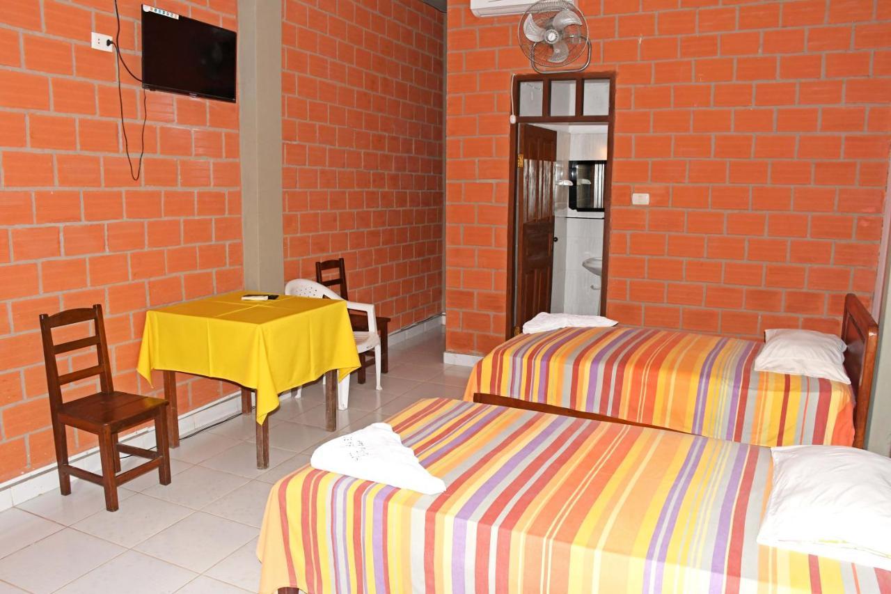 Hotel Ambaibo Rurrenabaque Exterior foto