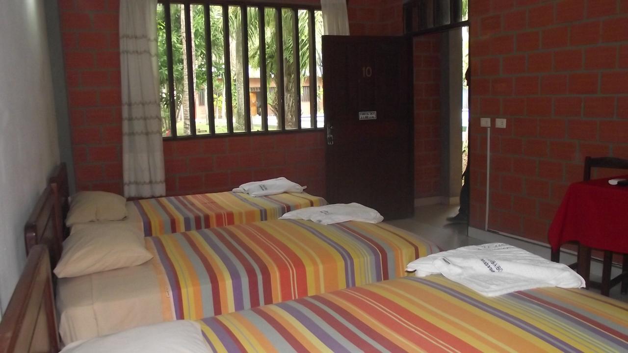 Hotel Ambaibo Rurrenabaque Exterior foto
